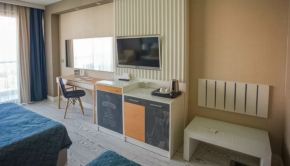 هتل ویند آف لارا آنتالیا